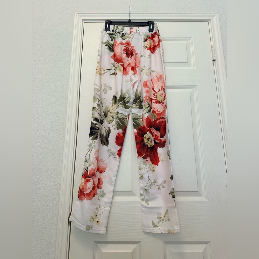 New Designer Like Floral Wide Leg Pants - M/L - Picture 4 of 7